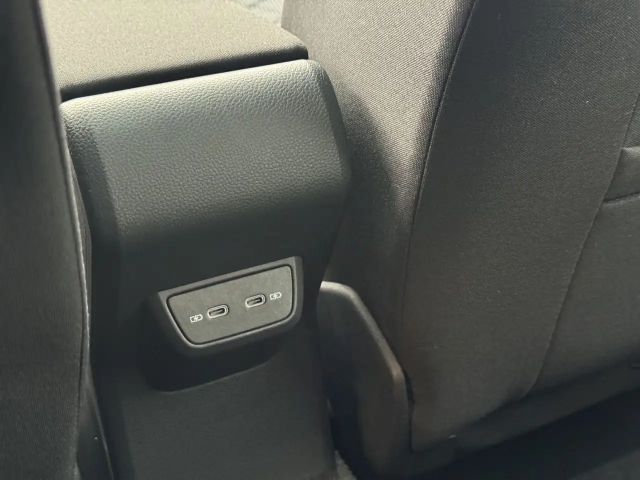 Volkswagen Polo 1.0 TSI DSG IQ.Drive R-Line