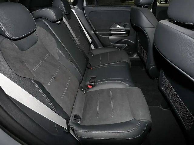 Mercedes-Benz GLA 200 AMG Line