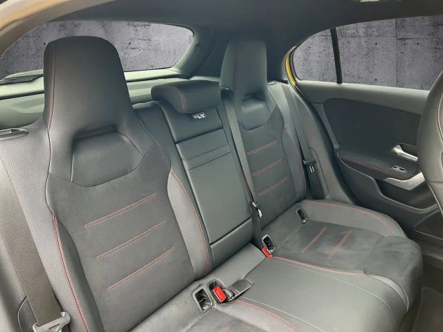 Mercedes-Benz A 200 AMG Line