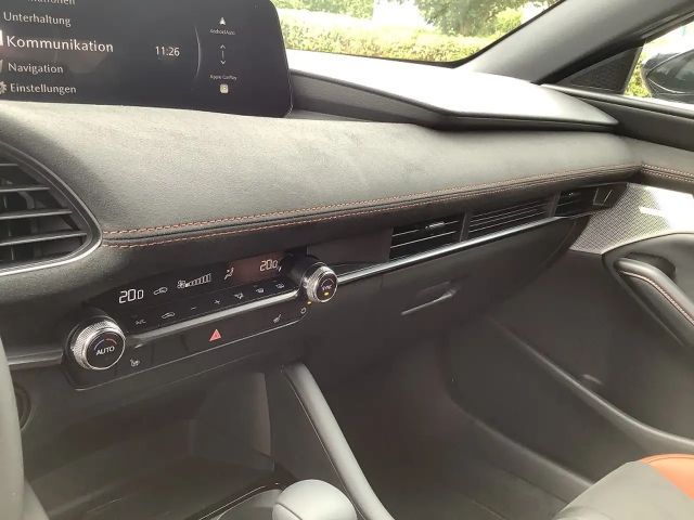 Mazda 3 2.5L SkyActiv e-Skyactiv