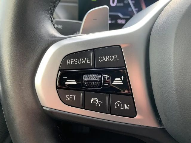 BMW 330 330i M-Sport Sedan xDrive