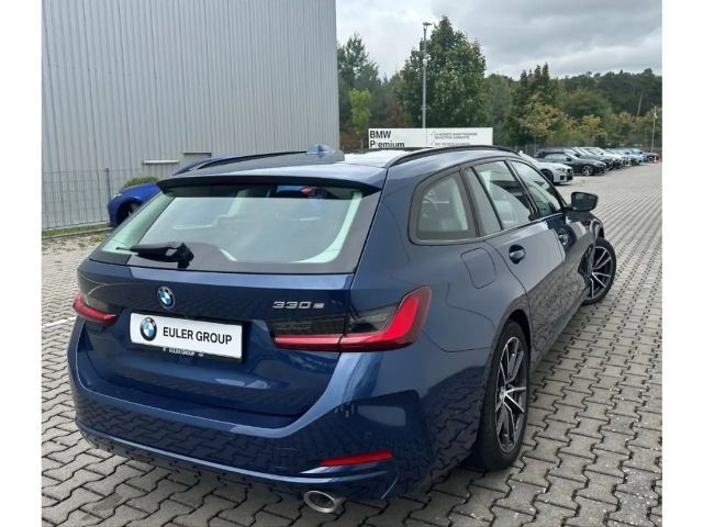 BMW 330 330e Touring