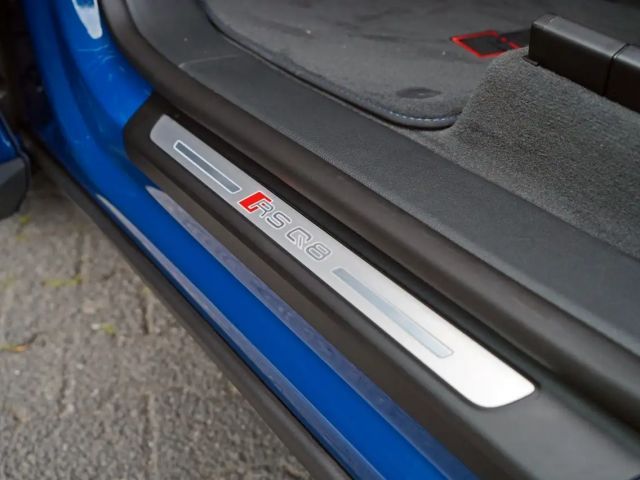 Audi RS Q8 perf 305KMH AHK MASSAGE OLED LASER KERAMIK