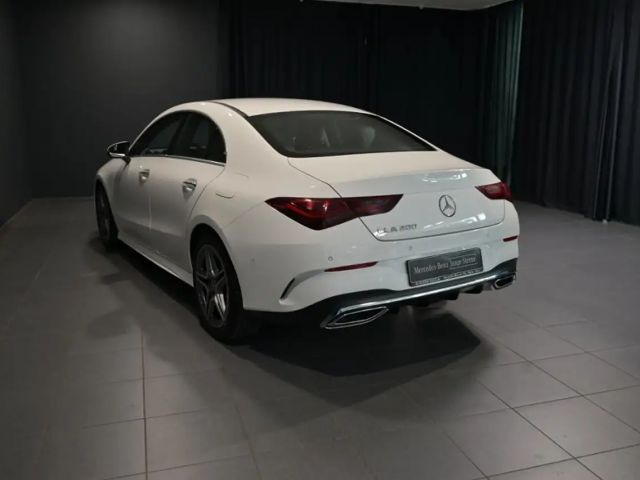 Mercedes-Benz CLA 200 AMG Line Coupé