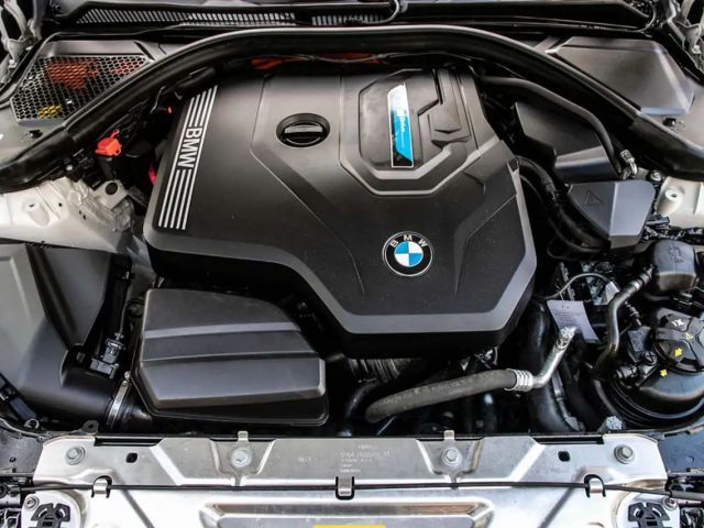 BMW 330 330e M-Sport Touring