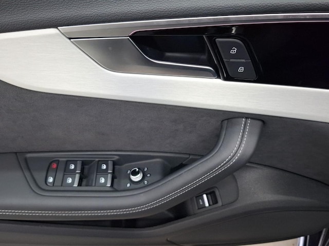 Audi A4 40 TFSI Avant Quattro S-Line S-Tronic