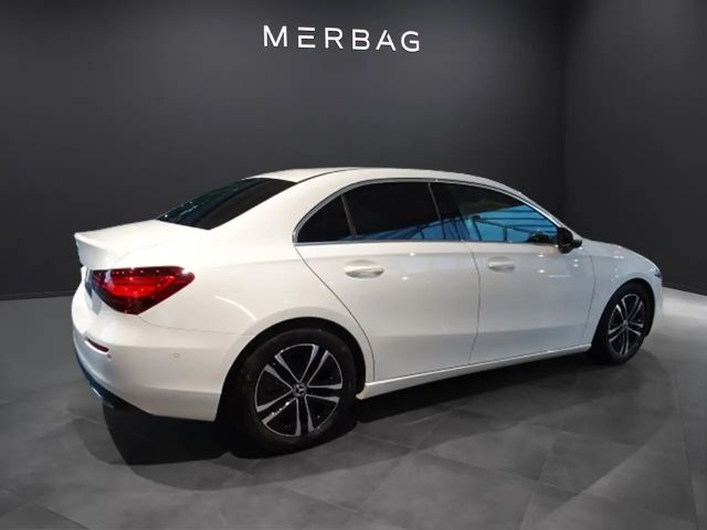 Mercedes-Benz A 180 Progressive