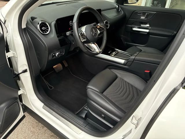 Mercedes-Benz GLA 200 Progressive