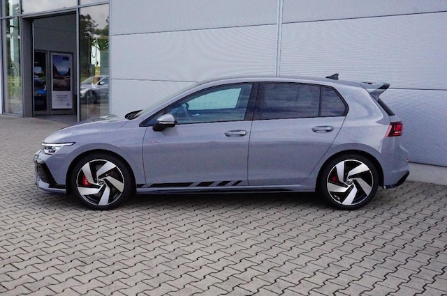 Volkswagen Golf 2.0 TSI DSG