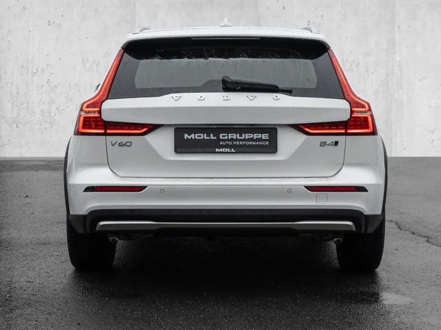 Volvo V60 Cross Country AWD Plus