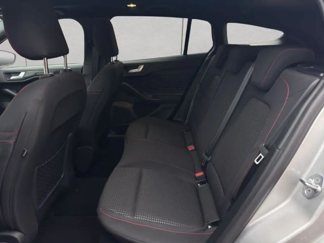 Ford Focus EcoBoost ST Line Wagon