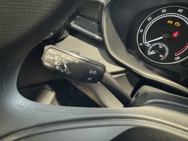 Skoda Fabia 1.0 MPI Essence ABS Fahrerairbag ESP SERVO