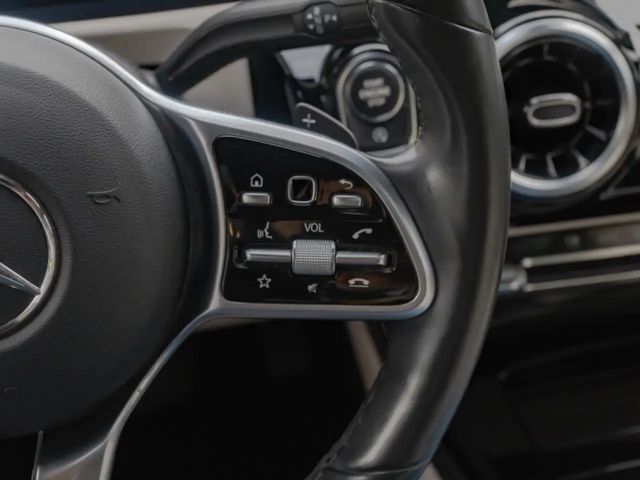 Mercedes-Benz A 200 A 200 d Progressive