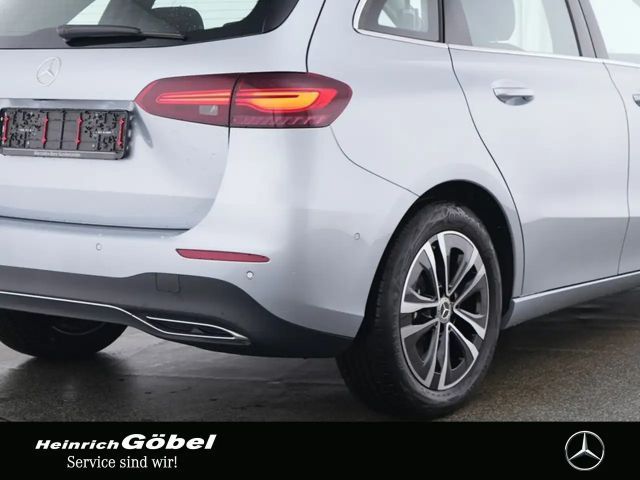 Mercedes-Benz B 200 Progressive Sedan