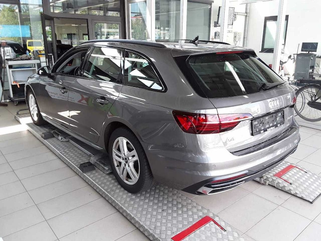 Audi A4 Avant S-Tronic