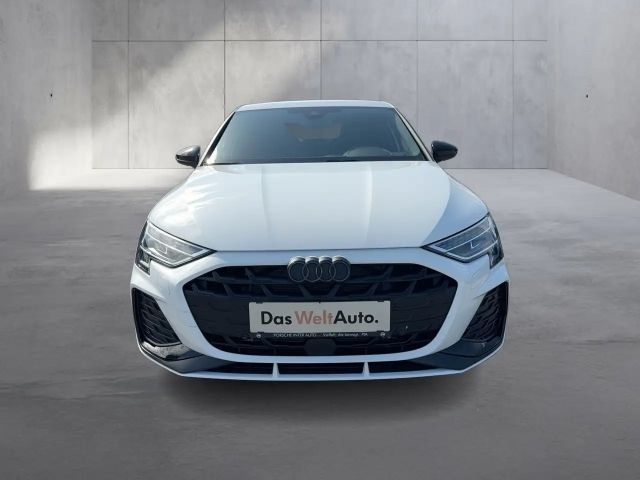 Audi A3 45 TFSI Hybride S-Line Sedan