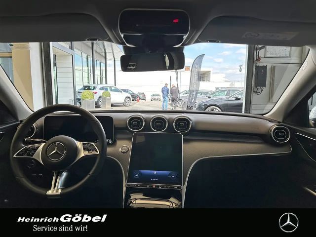 Mercedes-Benz C 200 AVANTGARDE Sedan