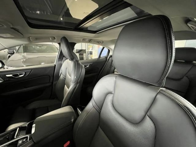 Volvo S60 AWD Dark Recharge Ultimate