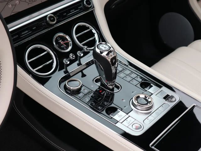 Bentley Continental GTC Hybrid V8