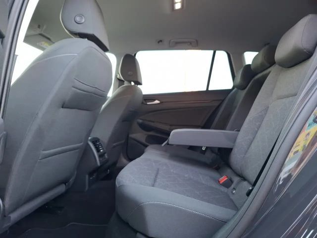 Volkswagen Golf DSG Life Variant