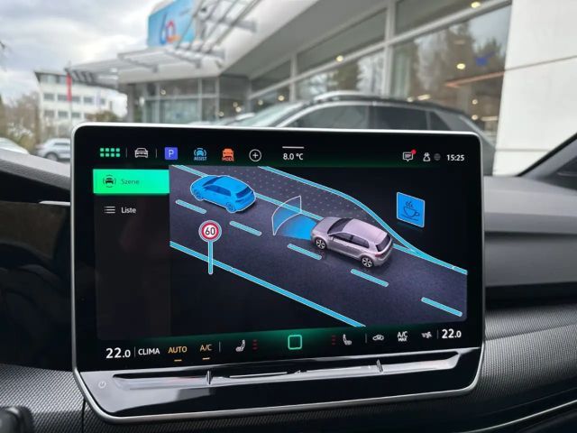 Volkswagen Golf 1.5 eTSI DSG Plus R-Line Style