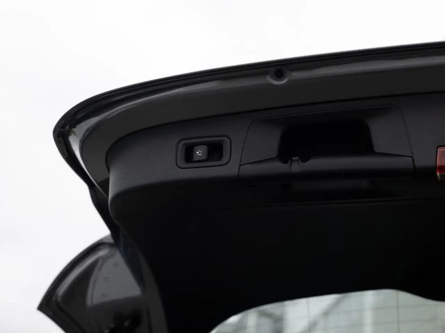 Mercedes-Benz GLA 180 Progressive