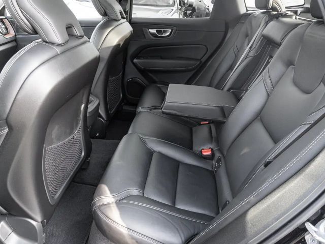 Volvo XC60 Dark Plus