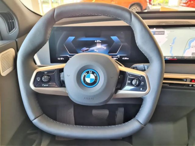 BMW iX xDrive50