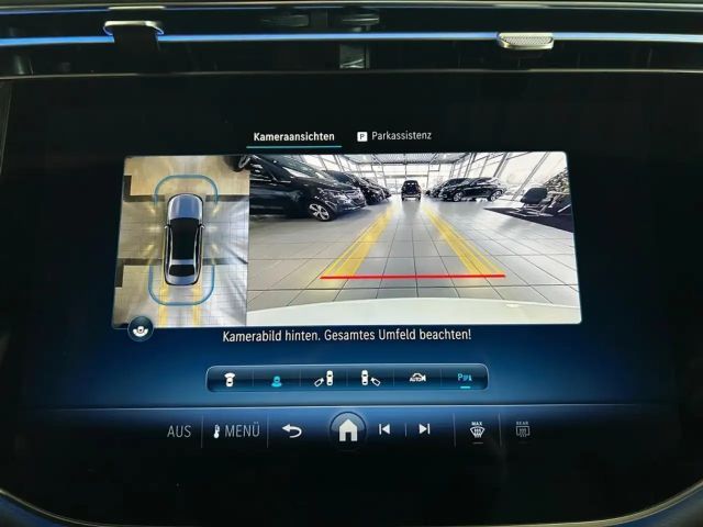 Mercedes-Benz E 200 AMG Line Sedan