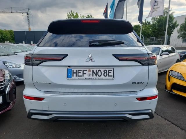 Mitsubishi Outlander 4WD