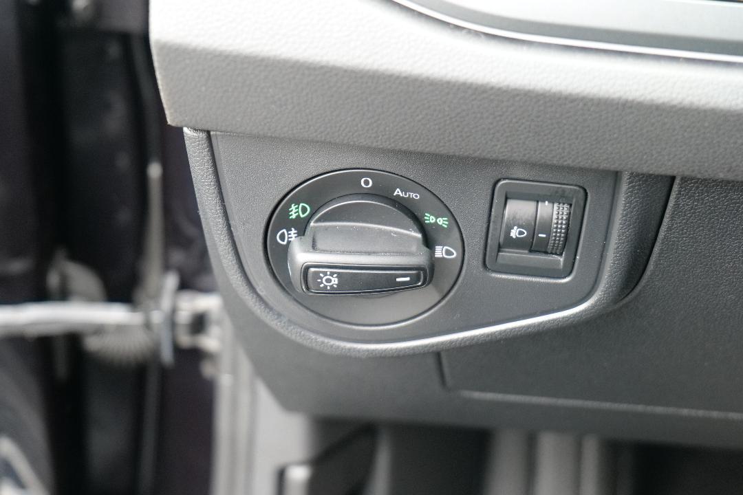 Volkswagen Polo 1.0 TSI DSG R-Line