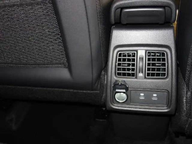 Mitsubishi Grandis 1.8 First Edition HEV