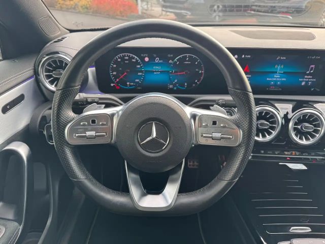 Mercedes-Benz CLA 200 AMG Line