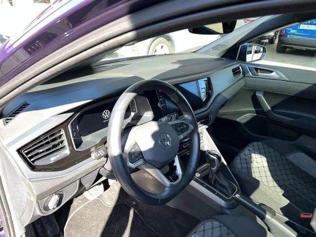 Volkswagen Polo 1.0 TSI DSG R-Line