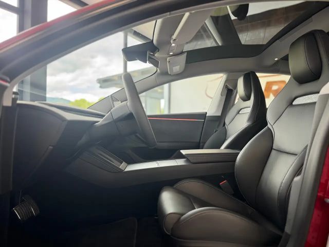 Tesla Model 3 Performance