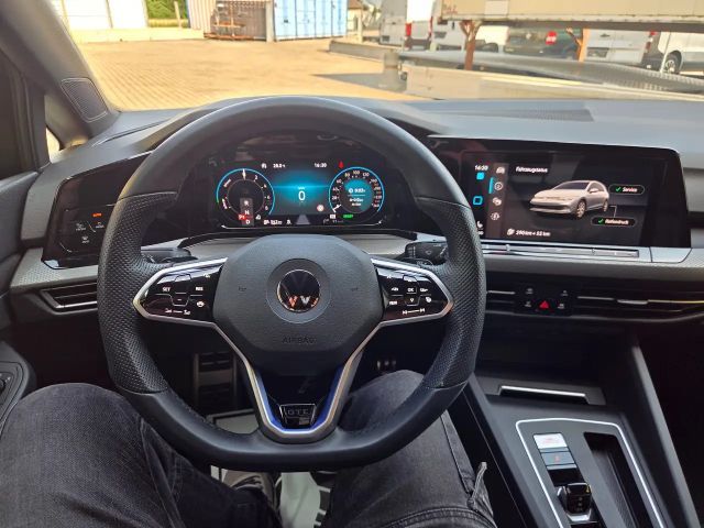 Volkswagen Golf GTE Plus eHybrid