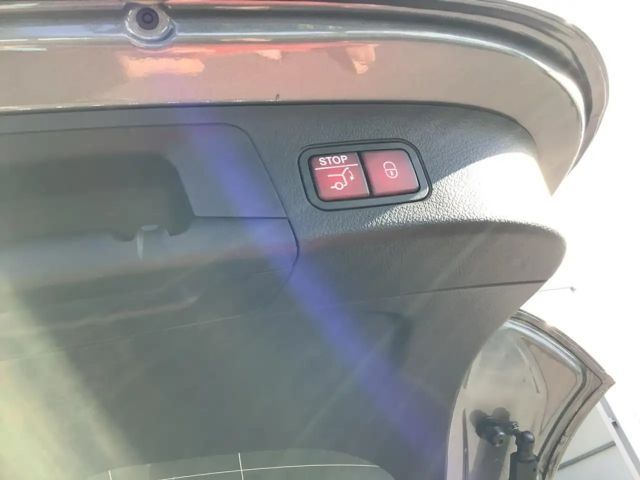 Mercedes-Benz GLA 220 4MATIC Progressive