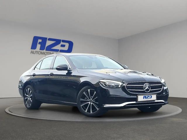 Mercedes-Benz E 300 E 300 de Sedan