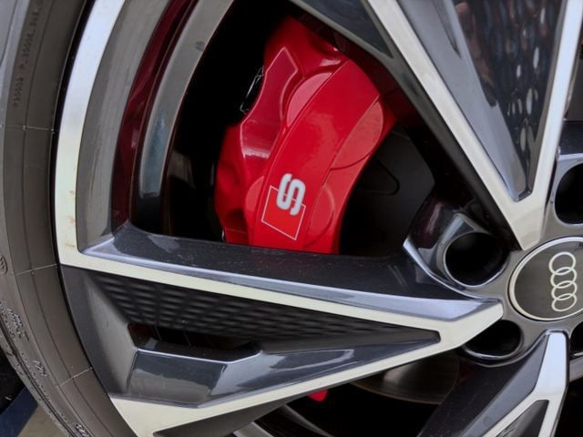 Audi S6 Avant Quattro