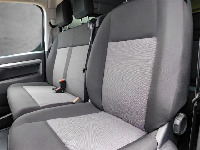 Opel Zafira Life Life XL Irmscher Radsatz & Bodykit  Navi 9-Sitzer