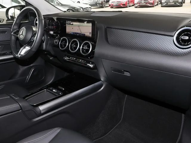 Mercedes-Benz B 200 KAMERA+SPURHALTE+MBUX+PDC+LED+17 ZOLL
