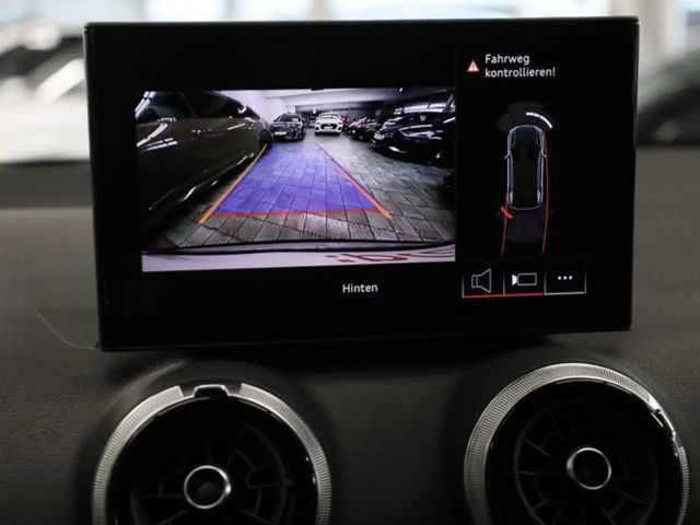 Audi Q2 35 TFSI S-Line