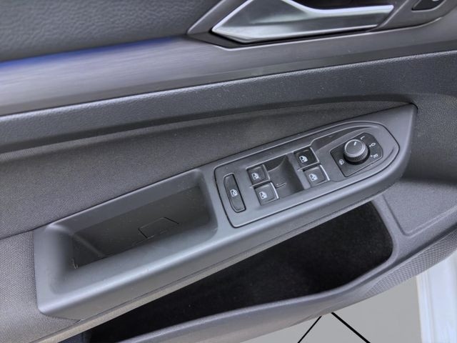 Volkswagen Golf 1.5 eTSI DSG Style