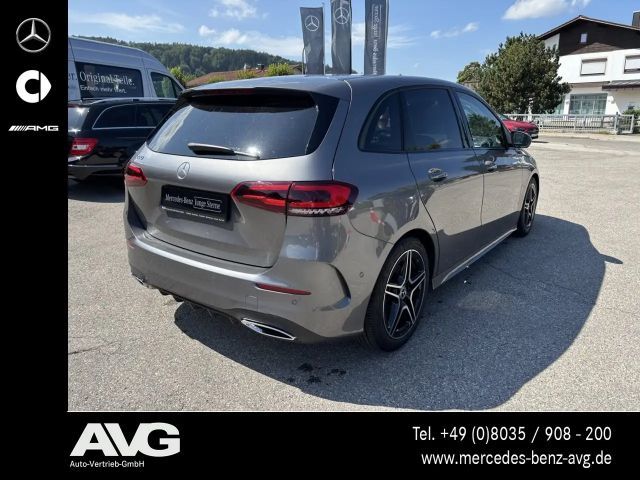 Mercedes-Benz B 200 AMG Line