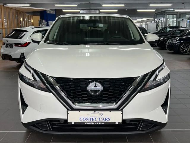 Nissan Qashqai 1.3 Connecta LED+KEYLESS+360°+ACC+VC uvm