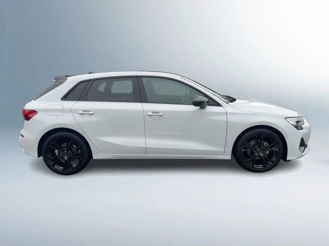 Audi A3 30 TFSI Sedan
