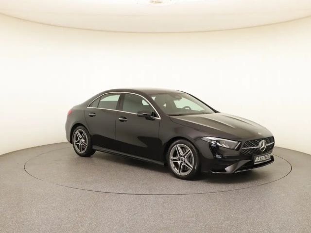 Mercedes-Benz A 250 4MATIC AMG Line