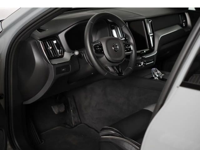 Volvo XC60 Business Dark Plus