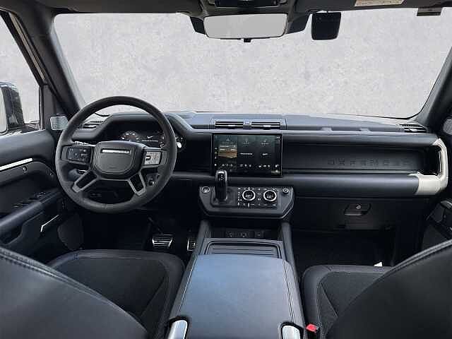 Land Rover Defender P500 X V8