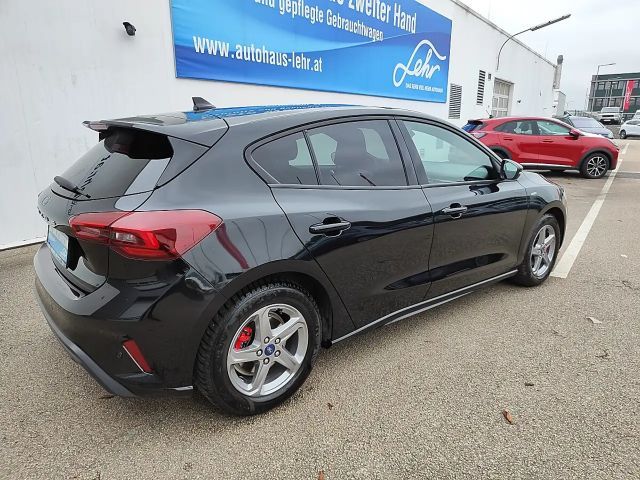 Ford Focus EcoBoost ST Line